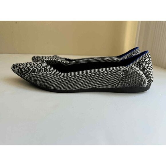 Rothy's the Point Black and White Python Snake Print Retired Womens Size 8.5 - Picture 8 of 10